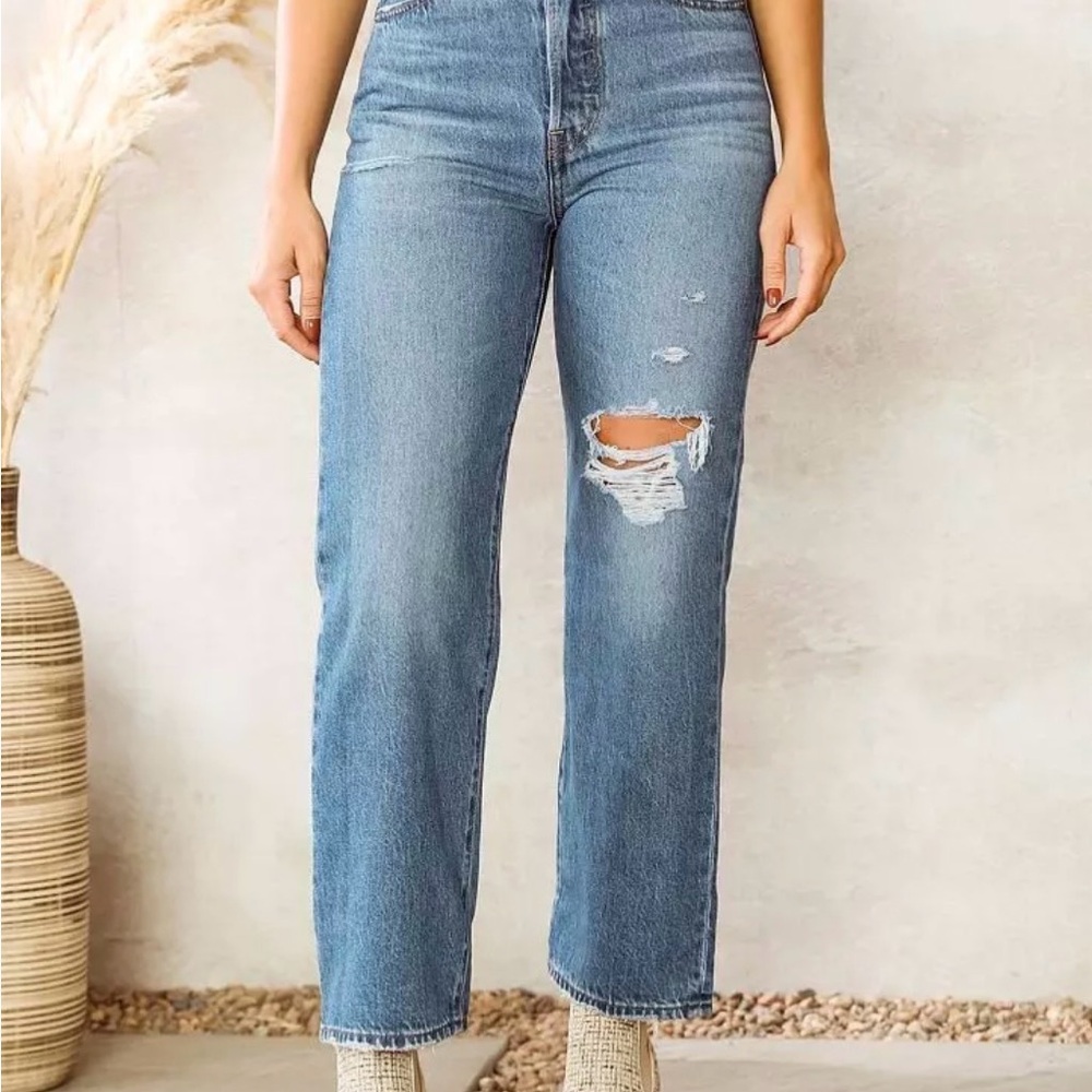 New Levi’s women’s high rise ribcage straight size 26 x 27